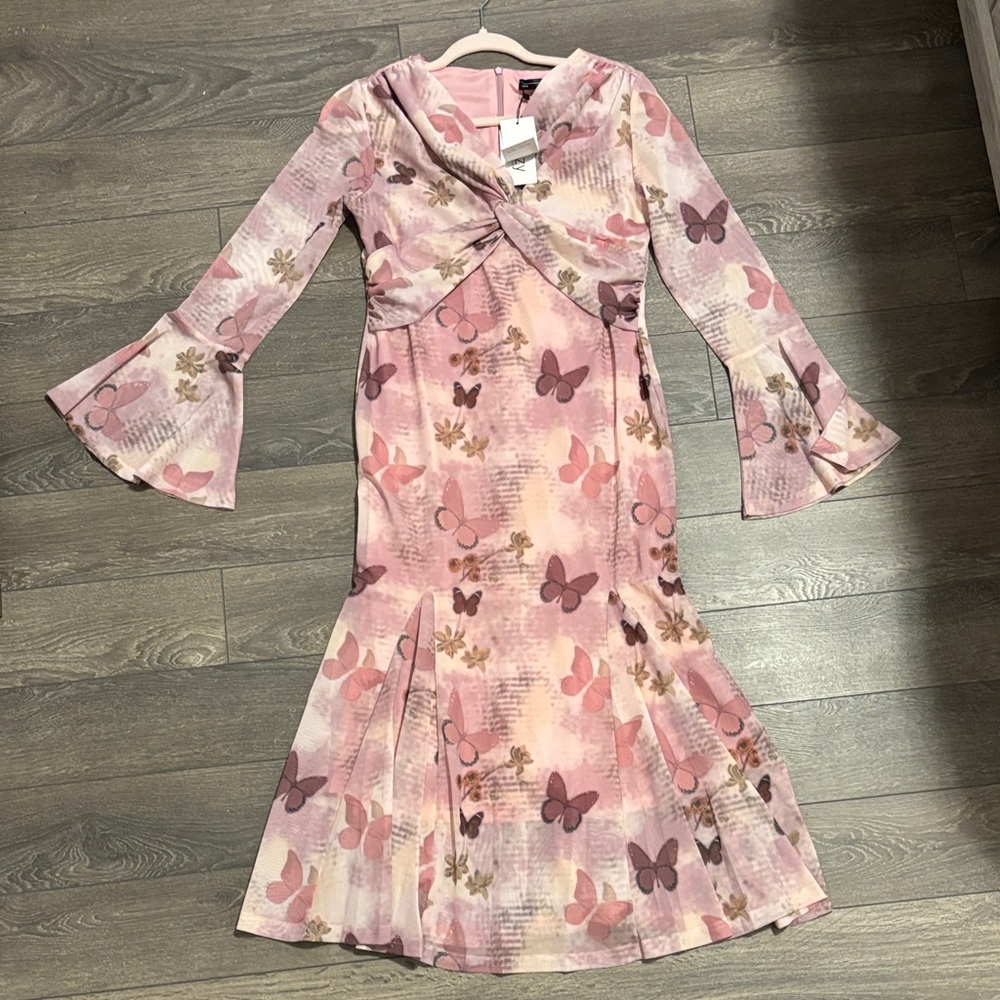 Elegant Pink Butterfly Long Sleeve Dress